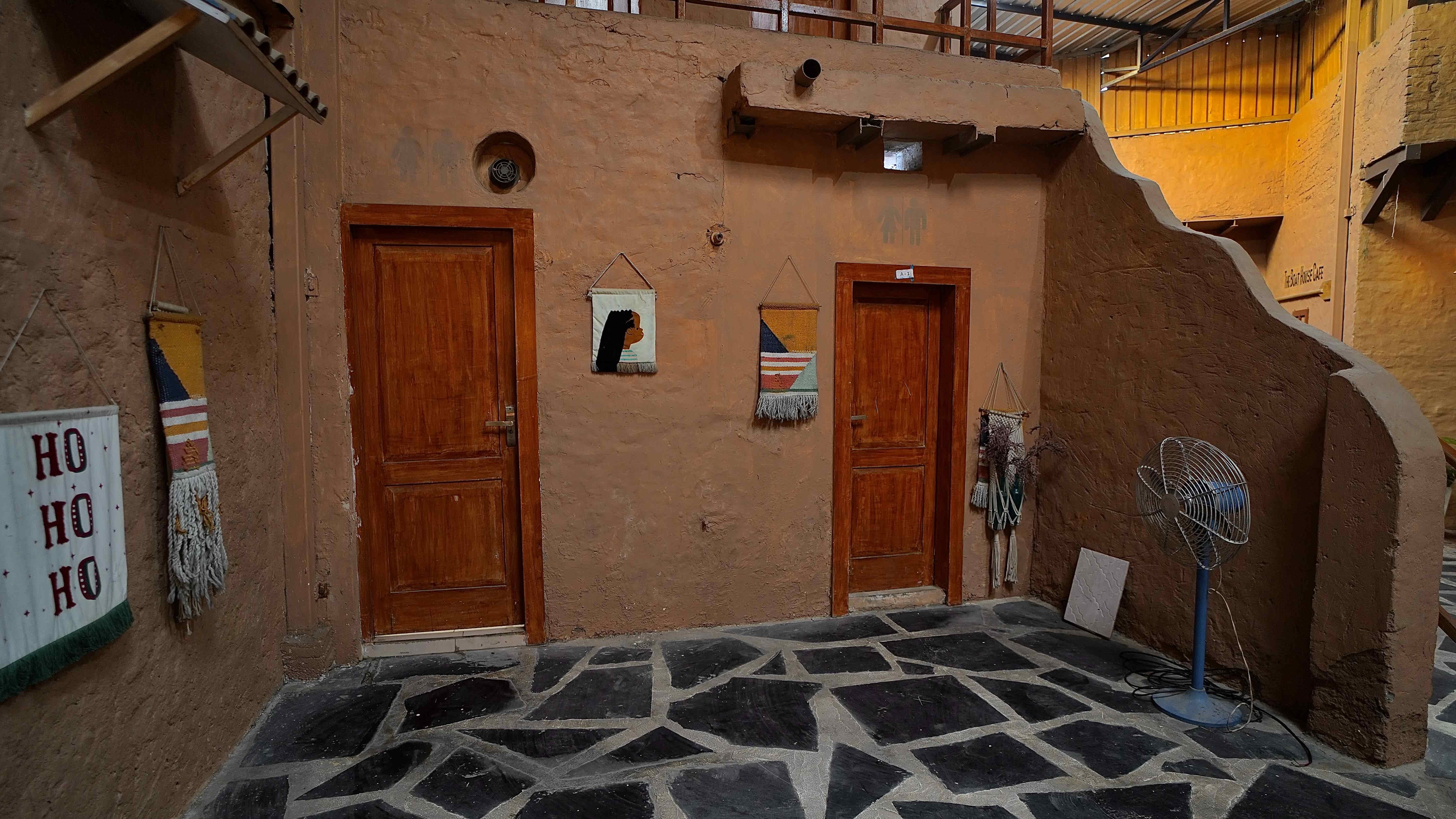 St Martin Café(4) – pre wedding location in delhi